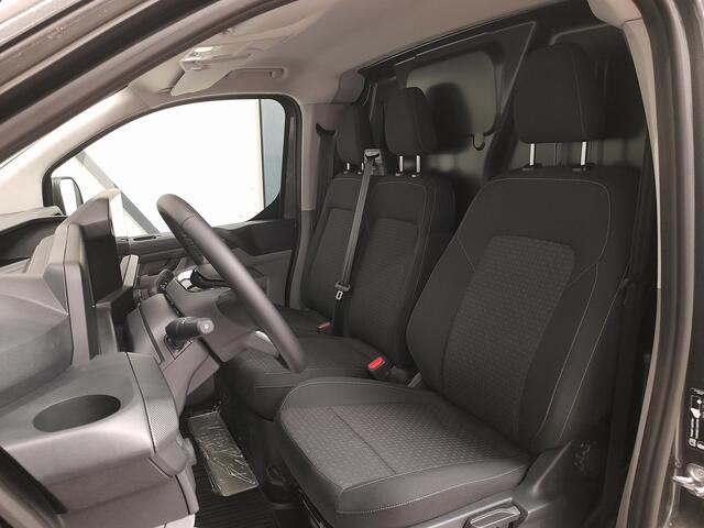 Ford TRANSIT CUSTOM 280 2.0 TDCI L1H1 Trend Nieuw Model Ford Transit Custom 280 2.0 TDCI L1H1 Trend NM Automaat Airco Navi Cruise
