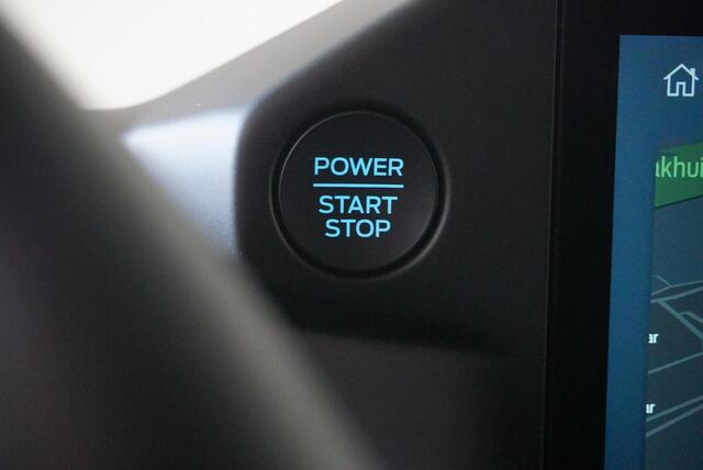 Ford TRANSIT CUSTOM 300 2.0 TDCI L2H1 Trend Nieuw Model Automaat Airco Navigatie PDC V&A Camera Trekhaak