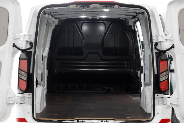 Ford TRANSIT CUSTOM 320 2.0 TDCI 136pk L2H1 Limited LED/Navi/Camera 06-2024