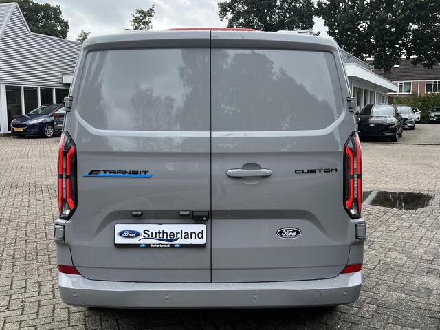 Ford TRANSIT CUSTOM E-Custom 340 L2H1 Limited 65 kWh | SCI | Ford Voorraad | Trekhaak | Drive Assistance Pack | Stoelverwarming | 17 Inch | Passagiersstoel | Rijklaarprijs |