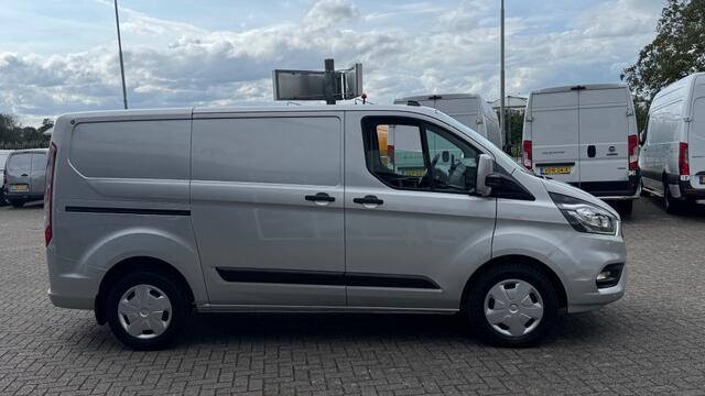 Ford TRANSIT CUSTOM 2.0 TDCI 96KW 131PK AUTOMAAT EURO 6 AIRCO/ NAVIGATIE/ CRUISE CONTROL/ PARKEERSENSOREN/ 100% DEALERONDERHOUDEN
