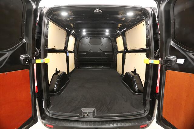 Ford TRANSIT CUSTOM 300 2.0 TDCI L2H1 Limited | Automaat | Xenon | Airco | Camera | Cruise | Carplay | 3 Persoons | PDC | Trekhaak