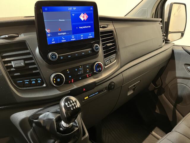 Ford TRANSIT CUSTOM 300 2.0 TDCI L1H1 Trend 130 PK / Euro 6 / Servicebus / Sortimo Inrichting / Airco / Cruise Control / Camera / CarPlay / Navigatie / 3-Zits