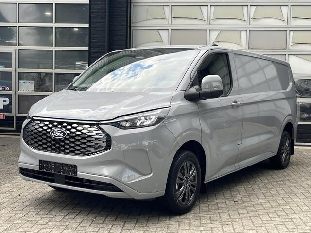 Ford TRANSIT CUSTOM E-Transit 340 L2H1 Limited 65 kWh 218pk! Inklapbare Trekhaak + 2300kg Trekgewicht, 329KM WLTP, 17'' LM, Achteruitrijcamera, Apple Carplay, Stoel+Voorruitverwarming! 0,99% FIN LEASE!