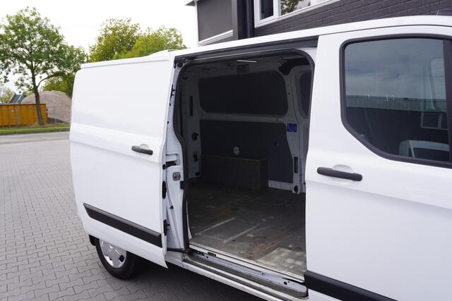 Ford TRANSIT CUSTOM 2.0 TDCI 130PK L2 EURO 6 - Airco - Cruise - PDC - ¤16.950,- Excl.