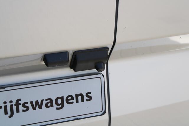 Ford TRANSIT CUSTOM 320 2.0 TDCI L2H1 Limited 170pk - Adaptive Cruise - Blind spot - Navigatie - Camera - Draadloos laden - Stoelverwarming - Rijklaar