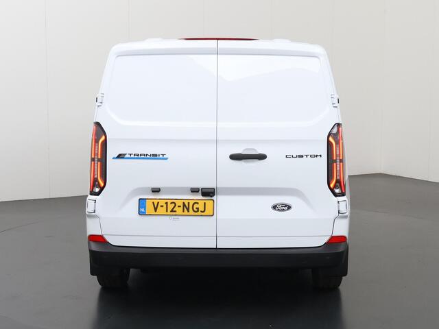 Ford TRANSIT CUSTOM E-Transit 320 | L1 H1 | Trend | 65 kWh | 2300 KG. AHW | Climate Control | Apple Carplay / Android Auto | 328 KM Range | Voorruitverwarming | Stoelverwarming | LED Koplampen | Achterdeuren |