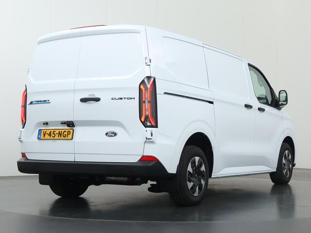 Ford TRANSIT CUSTOM E-Transit 320 | L1 H1 | Trend | 65 kWh | 2300 KG. AHW | Climate Control | Apple Carplay / Android Auto | 328 KM Range | Voorruitverwarming | Stoelverwarming | LED Koplampen | Achterdeuren |