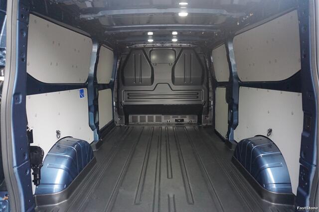 Ford TRANSIT CUSTOM 300L 136PK Limited BPM VRIJ!! Navi, Cam, Adap. Cruise, 16" LM!! NR. A250