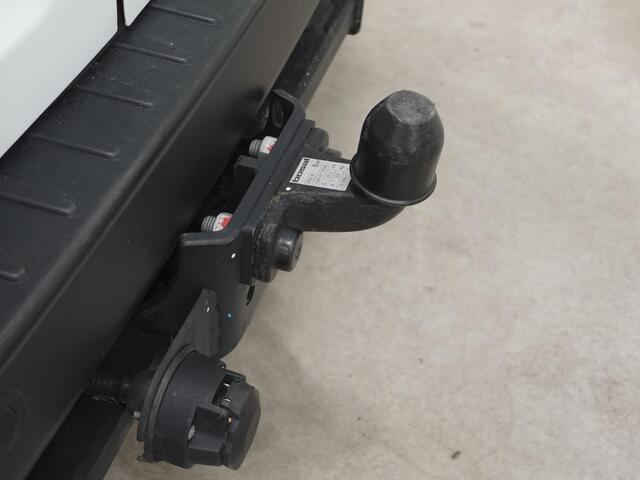 Ford TRANSIT CUSTOM 300 2.0 TDCI L2H1 Trend Dubbele Cabine Automaat Airco Bluetooth Cruise Control Navi Trekhaak