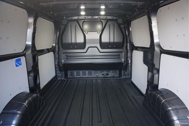 Ford TRANSIT CUSTOM 300S 150PK Limited BPM VRIJ!! Navi, Cam, Adap. Cruise, 17" LM, Trekhaak!! NR. A182