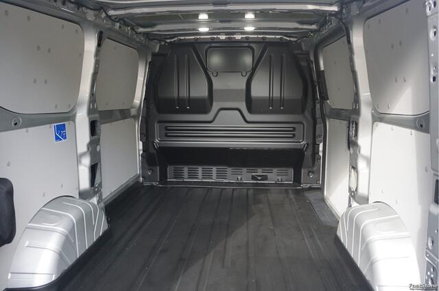 Ford TRANSIT CUSTOM 300S 150PK Limited BPM VRIJ!! Navi, Cam, Adap. Cruise, 17" LM, Trekhaak!! NR. A179