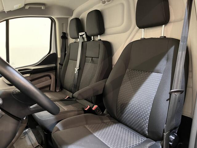Ford TRANSIT CUSTOM 340 L1H1 PHEV Trend Automaat / Euro 6 / Servicebus / Inrichting / Airco / Cruise Control / Camera / CarPlay / Klep / 3-Zits / 18.000 KM !!