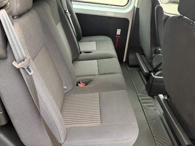 Ford TRANSIT CUSTOM 290 2.2 101Pk TDCI L2H1 Trend DC / Cruise / Airco / Navi / Trekhaak / Apk t/m 29-04-2026