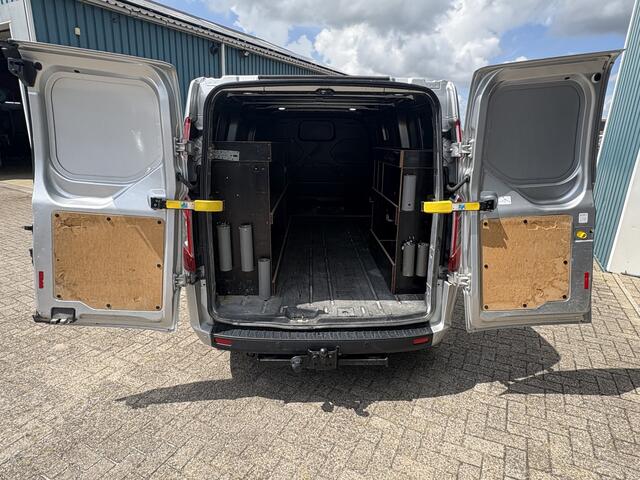 Ford TRANSIT CUSTOM 300 2.0 131Pk TDCI L2H Trend / Cruise / Airco / Navi / Trekhaak / Apk t/m 25-04-2026