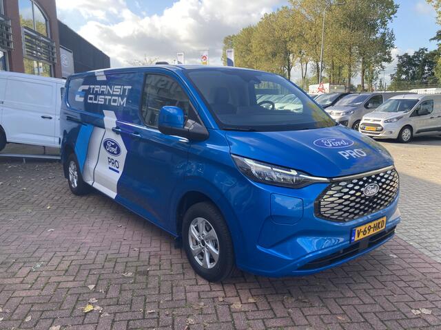 Ford TRANSIT CUSTOM E-Transit 340 L2H1 Limited 65 kWh | Verlengde garantie tot 2028 | Trekhaak | Achteruit Rijcamera
