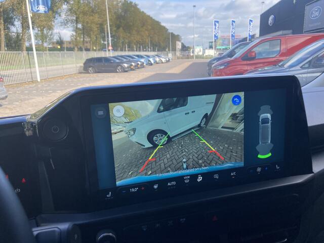 Ford TRANSIT CUSTOM E-Transit 340 L2H1 Limited 65 kWh | Verlengde garantie tot 2028 | Trekhaak | Achteruit Rijcamera