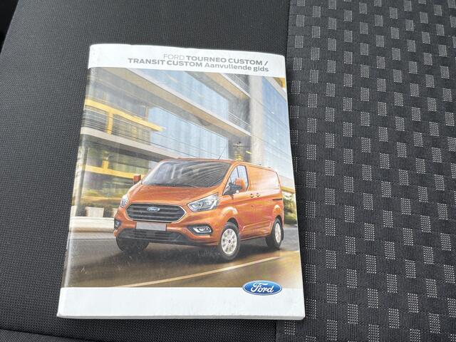 Ford TRANSIT CUSTOM 300 2.0 TDCI L2H1 Trend | Navigatie/Android/Apple Carplay | Trekhaak | Ingerichte Laadruimte | Voorstoelen Verwarmd | Cruise Control |