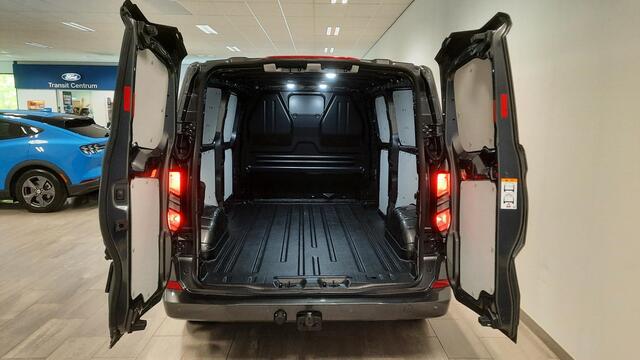 Ford TRANSIT CUSTOM 320 2.0 TDCI L2H1 Limited Ford Transit Custom 320 2.0 TDCI L2H1 Trail