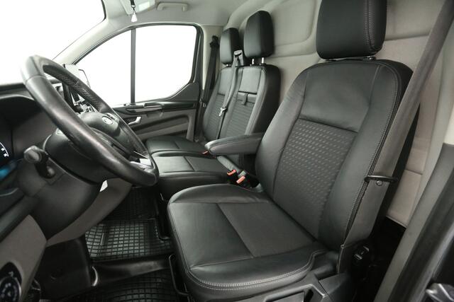 Ford TRANSIT CUSTOM 310 2.0 TDCI L2H1 170PK Sport | Automaat | Airco | Cruise | Camera | 3-Zits | Trekh. | Navi | Carplay | Imperiaal