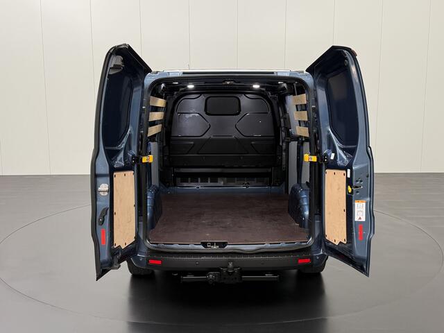 Ford TRANSIT CUSTOM 2.0TDCI 130PK | Dakdraagsysteem | Multimedia | Camera | Airco | 3-Persoons | Trekhaak