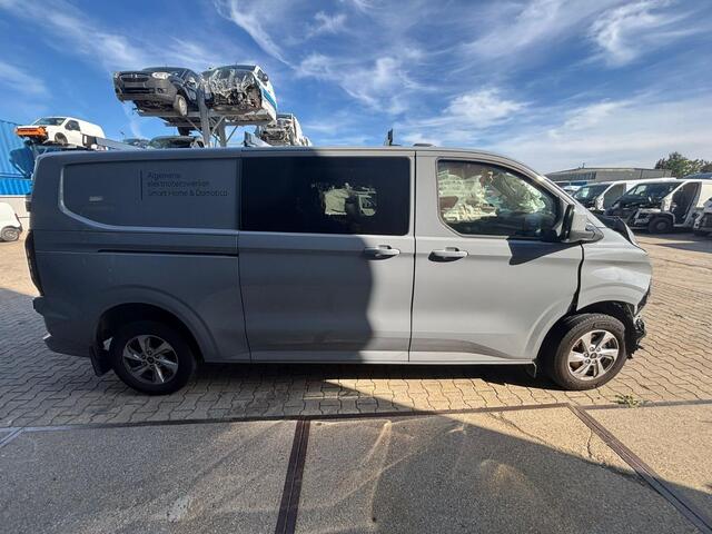 Ford TRANSIT CUSTOM 320L Limite 2.0TD 100kW A8 FWD Multi-Use Dubbel cabine