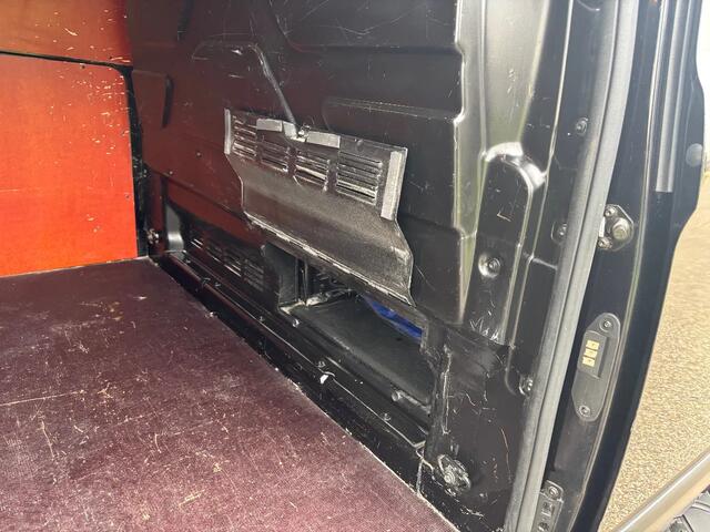 Ford TRANSIT CUSTOM 2.0TDCI L2H1 Airco Cruisecontrol Trekhaak