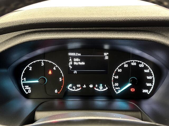 Ford TRANSIT CUSTOM 300 2.0 TDCI L2H1 Sync3 Trekhaak Navigatie Inrichting Cruise Control NAP Euro 6