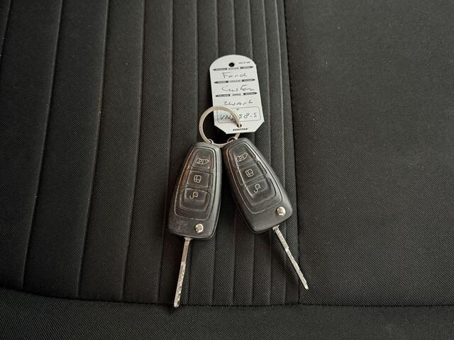 Ford TRANSIT CUSTOM 2.0TDCI 170PK Automaat Lang Limited Dubbele Cabine | Navigatie | Camera | 2xSchuifdeur | Trekhaak | Airco | Cruise