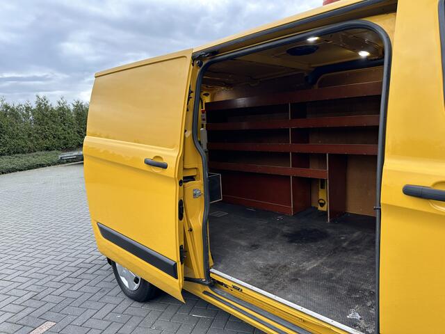Ford TRANSIT CUSTOM 2.0 TDCI / L2H1 / 1e EIG. / ZEER NETJES / 2.800 KG TREKKEN / CRUISE / TREKHAAK / AIRCO / STOELVERW.