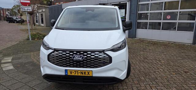 Ford TRANSIT CUSTOM E-Transit 320 L1H1 Trend 65 kWh Direct leverbaar