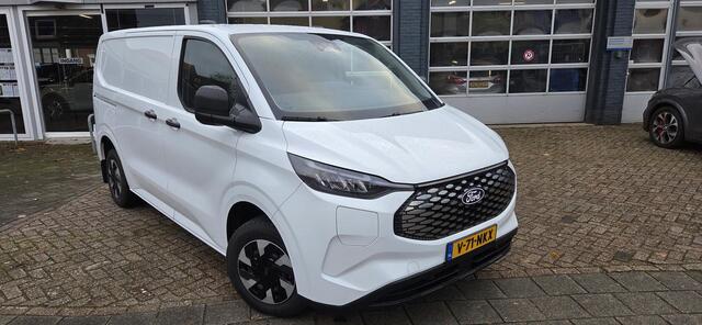 Ford TRANSIT CUSTOM E-Transit 320 L1H1 Trend 65 kWh Direct leverbaar