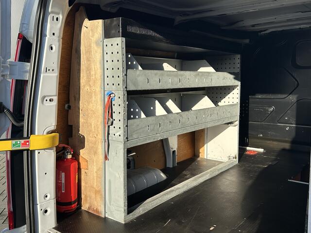 Ford TRANSIT CUSTOM 2.0 TDCI 105 PK / L1H1 / 1e EIG. / 96.558 KM !! / TREKHAAK / INRICHTING / 3-ZITS / AIRCO / CRUISE / PDC