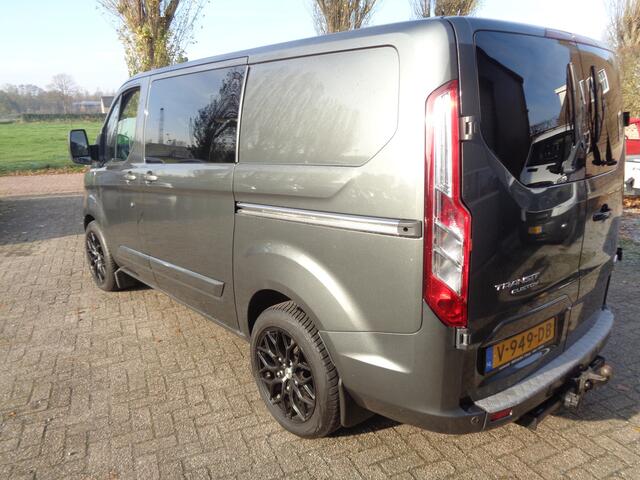Ford TRANSIT CUSTOM 270 2.0 TDCI L1H1 Limited DC Dubbel cabine, navigatie, trekhaak, 18 inch LMV, camera, 170 PK !!