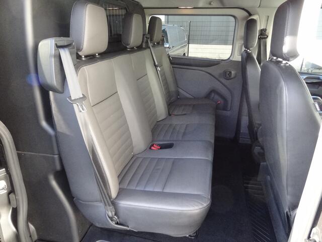 Ford TRANSIT CUSTOM 300 2.0 TDCI L2H1 Limited DC | NL-AUTO | CRUISE | TREKHAAK | LMV | AUTOMAAT |
