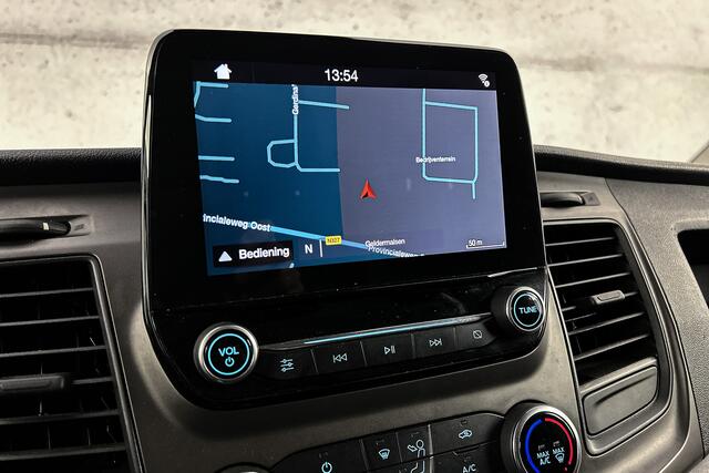 Ford TRANSIT CUSTOM 2.0 TDCI 170 PK L2 | Navigatie | Camera | Airco | Cruise control | Parkeersensoren | Trekhaak