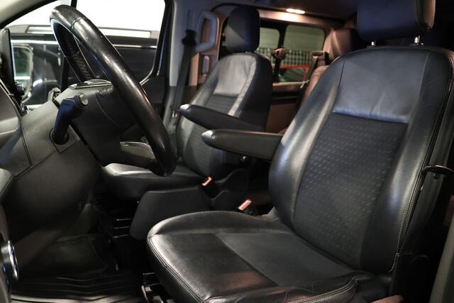 Ford TRANSIT CUSTOM 310 2.0 TDCI Sport DC 170 PK | Navigatie | Camera | CarPlay | Blind Spot | Alarm Klasse 3 | Rijstrooksensor | Trekhaak | L+R Schuifdeur | Maxton spoilerkit | Dubbel cabine | NAP Logisch | NL Auto | Nieuwe APK