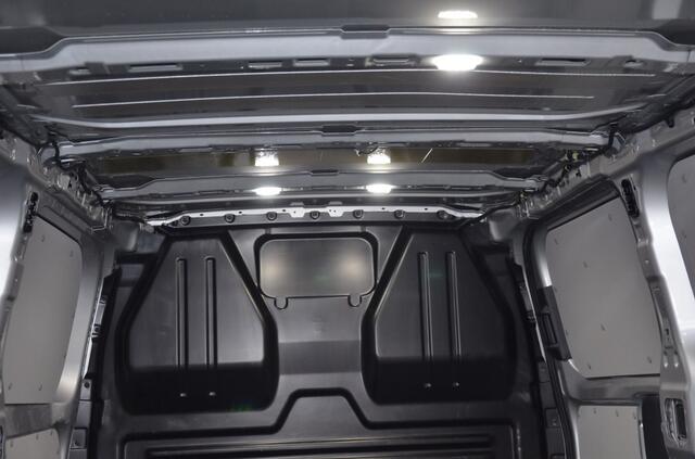 Ford TRANSIT CUSTOM 320 2.0 TDCI L2H1 Trend