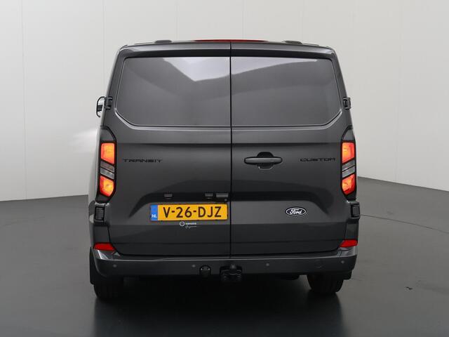 Ford TRANSIT CUSTOM 320 | 2.0 TDCI | L2H1 | Limited | LM Velgen | 2-zits | Trekhaak | Navigatie | Apple Carplay / Android Auto | Comfort Stoelen | DAB+ | Stoelverwarming | Voorruitverwarming