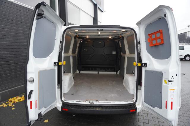 Ford TRANSIT CUSTOM 2.0 TDCI 130PK L2 - EURO 6 - Airco - Cruise - PDC - Camera - ¤10.499,- Excl.