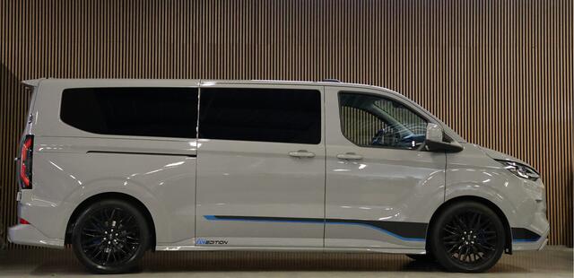 Ford TRANSIT CUSTOM 300 2.0 TDCI L2H1 Sport 170 PK DC | Dubbel Cabine | 360 Camera | ACC | Blind Spot | Navigatie | Camera | CarPlay | Lane Assist | Elek. Trekhaak | 5-Zitter | BPM VRIJ | Verlengde fabrieksgarantie tot 12-2029