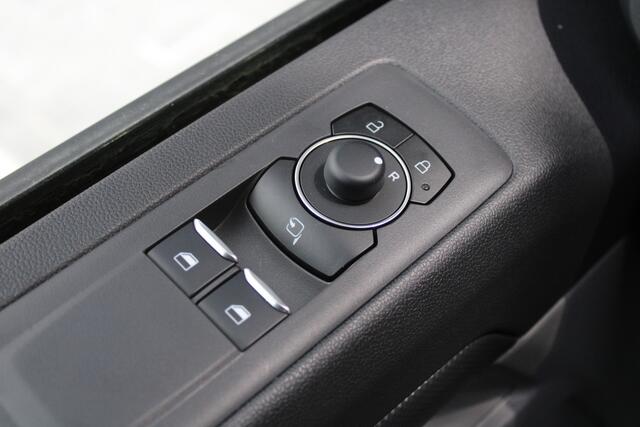 Ford TRANSIT CUSTOM 340 2.5 PHEV L2H1 Limited 232pk - 8 zits - Adaptive Cruise - Blind spot - Navi - Stuurverwarming - Airco achterin - Incl BPM - Rijklaar