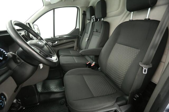 Ford TRANSIT CUSTOM 300 2.0 TDCI L2H1 | Airco | Cruise | 2800KG Trekgew. | Trekh. | 3-Zits | Navi | Carplay | Parkeersens.