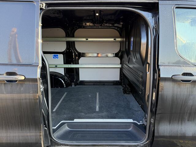 Ford TRANSIT CUSTOM 320 2.0 TDCI 136PK **4 Jaar Fabrieksgarantie** L1H1 LED Climate Control Adaptieve Cruise Control Carplay Camera Stoelverwarming