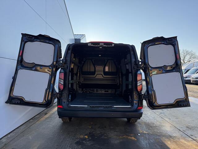 Ford TRANSIT CUSTOM 320 2.0 TDCI 136PK **4 Jaar Fabrieksgarantie** L1H1 LED Climate Control Adaptieve Cruise Control Carplay Camera Stoelverwarming