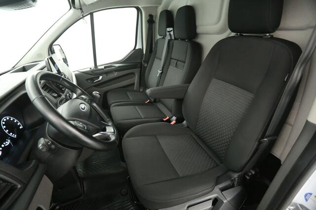 Ford TRANSIT CUSTOM 2.0 TDCI L2H1 | Airco | Cruise | 3-Zits | Camera | Carplay | Stoelverw. | Navi
