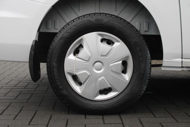 Ford TRANSIT CUSTOM 300 2.0 TDCI L1H1 Trend | SCI | 130pk | Adaptieve Cruise | Sync 3 Navigatie | Voorruit verwarming