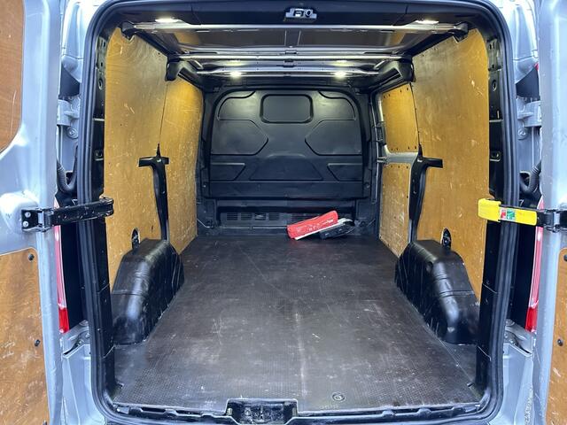 Ford TRANSIT CUSTOM 310 2.0 TDCI L1H1 Limited Automaat / Trekhaak