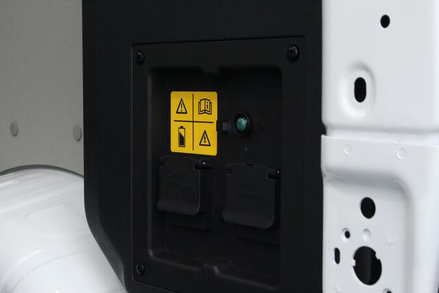 Ford TRANSIT CUSTOM E-Transit 320 L1H1 Limited | 65kWh | 160kW/218pk | Pro Power | Camera | Carplay/Android | Cruise | Lease 681,- p/m