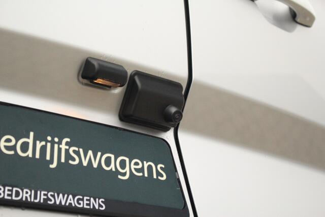 Ford TRANSIT CUSTOM E-Transit 340 L2H1 Limited 71 kWh 218pk Automaat | Trekgewicht 2300kg | LED | Carplay | Keyless | Camera | Cruise | Stoel+Stuurvwer. | Lease 735,- p/m